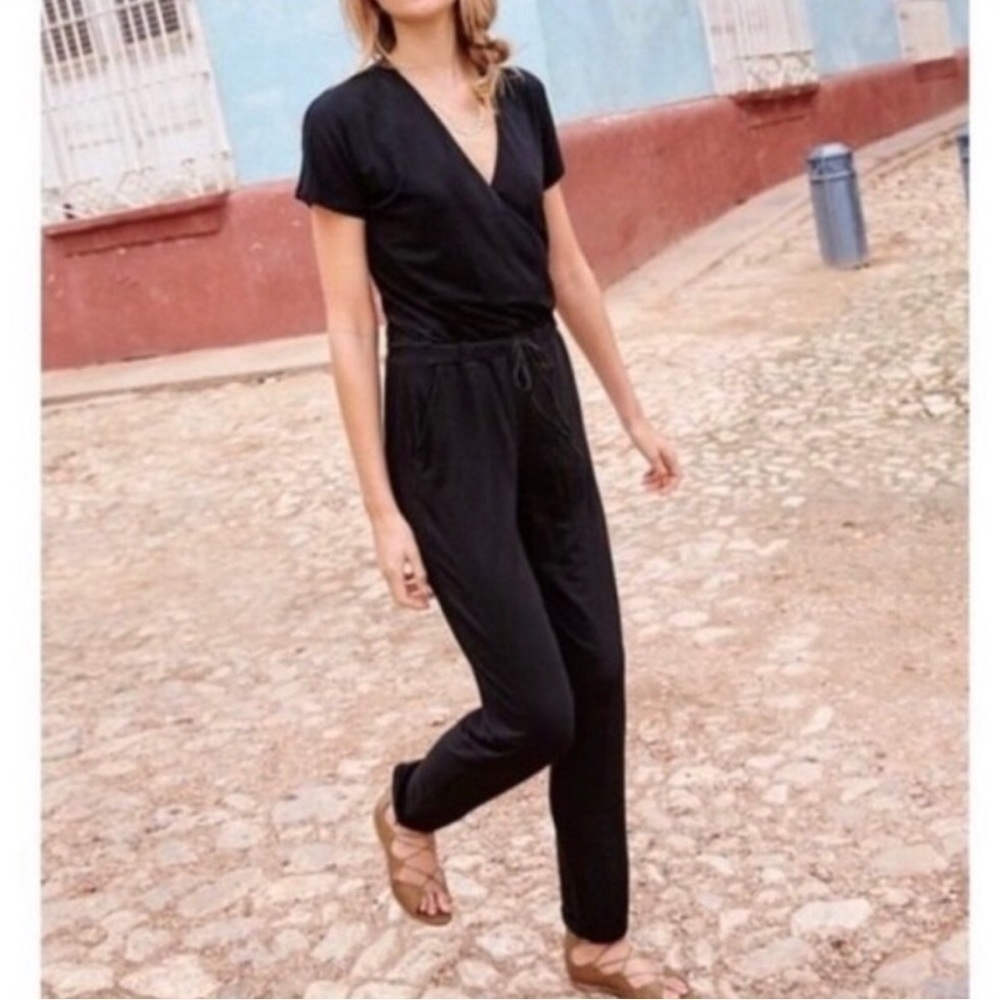 Boden Black Jersey Surplus Wrap Jumpsuit size: US 6R - Picture 1 of 13